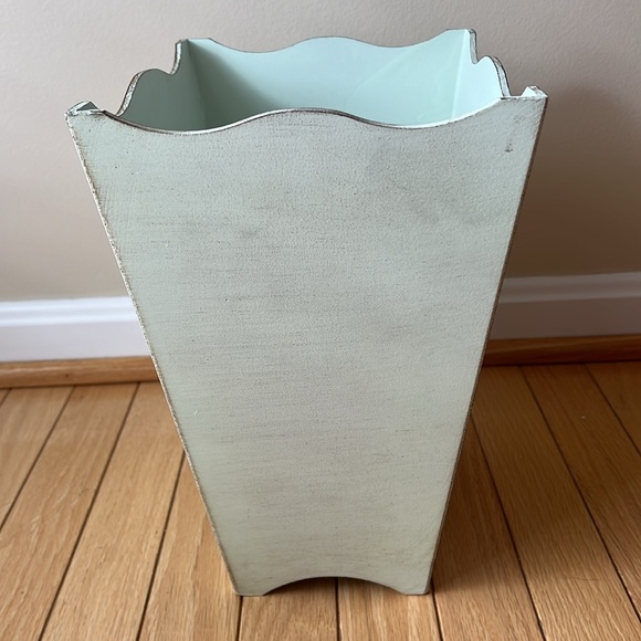 Labrazel Riviera Wastebasket - Picture 4 of 8
